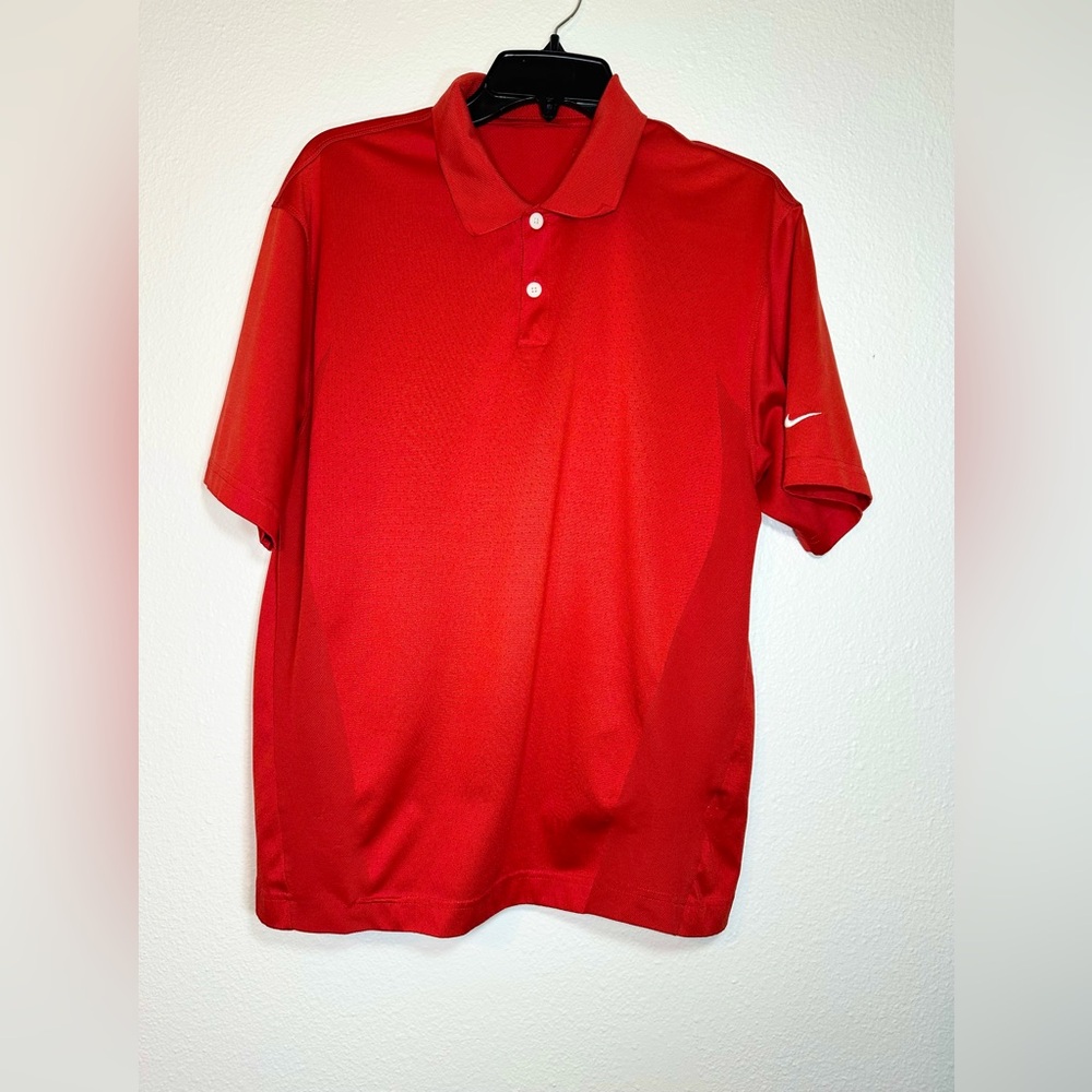 Nike Men’s Polo Red T-shirt Size Medium